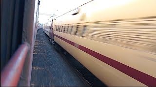 130 meets 110 | 22997 Jhalawar City-Shri Ganganagar SF Express meets 09627 Ajmer-Solapur Special.