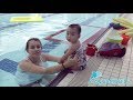 How to introduce your baby to the pool