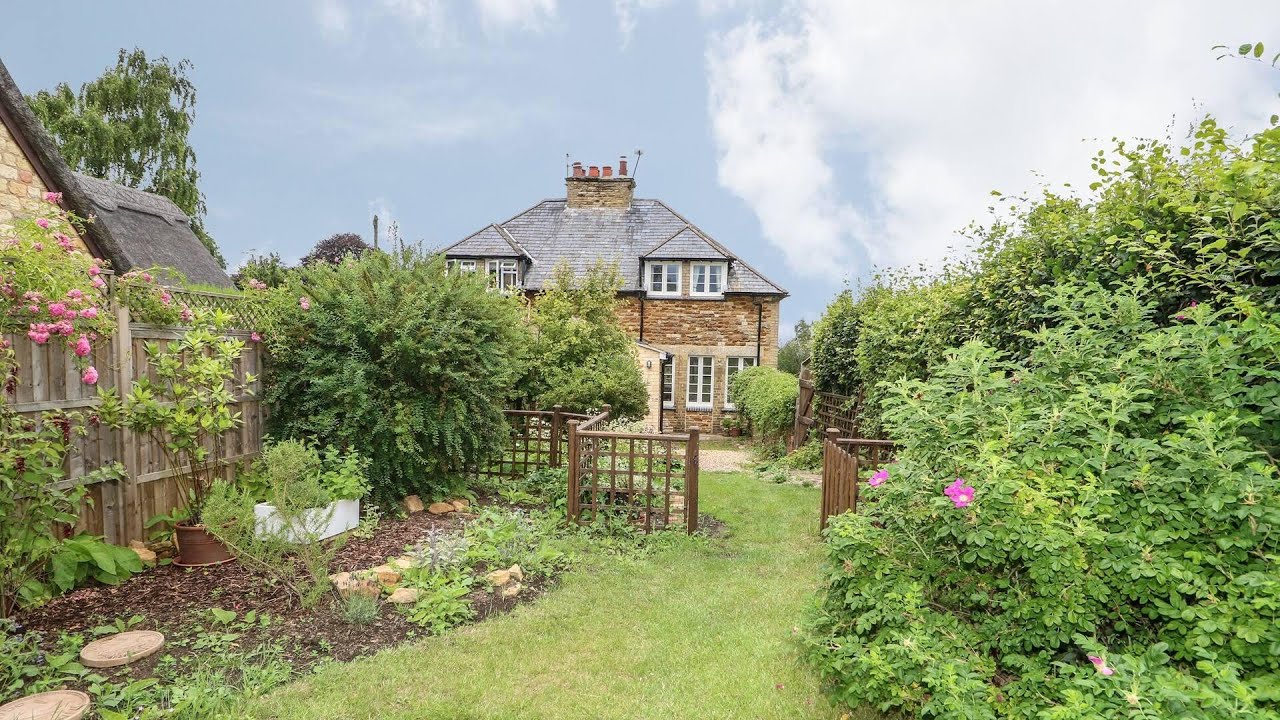 Wren Cottage, Oakham, United Kingdom | Travel With Kiara