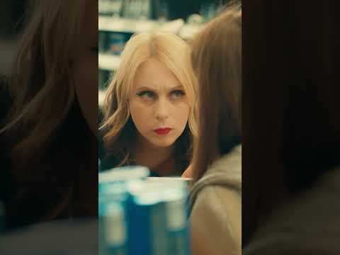 А как вы выбираете парфюм?🍕@TNT_serials #тнт #shorts #сашатаня #сериал_сашатаня
