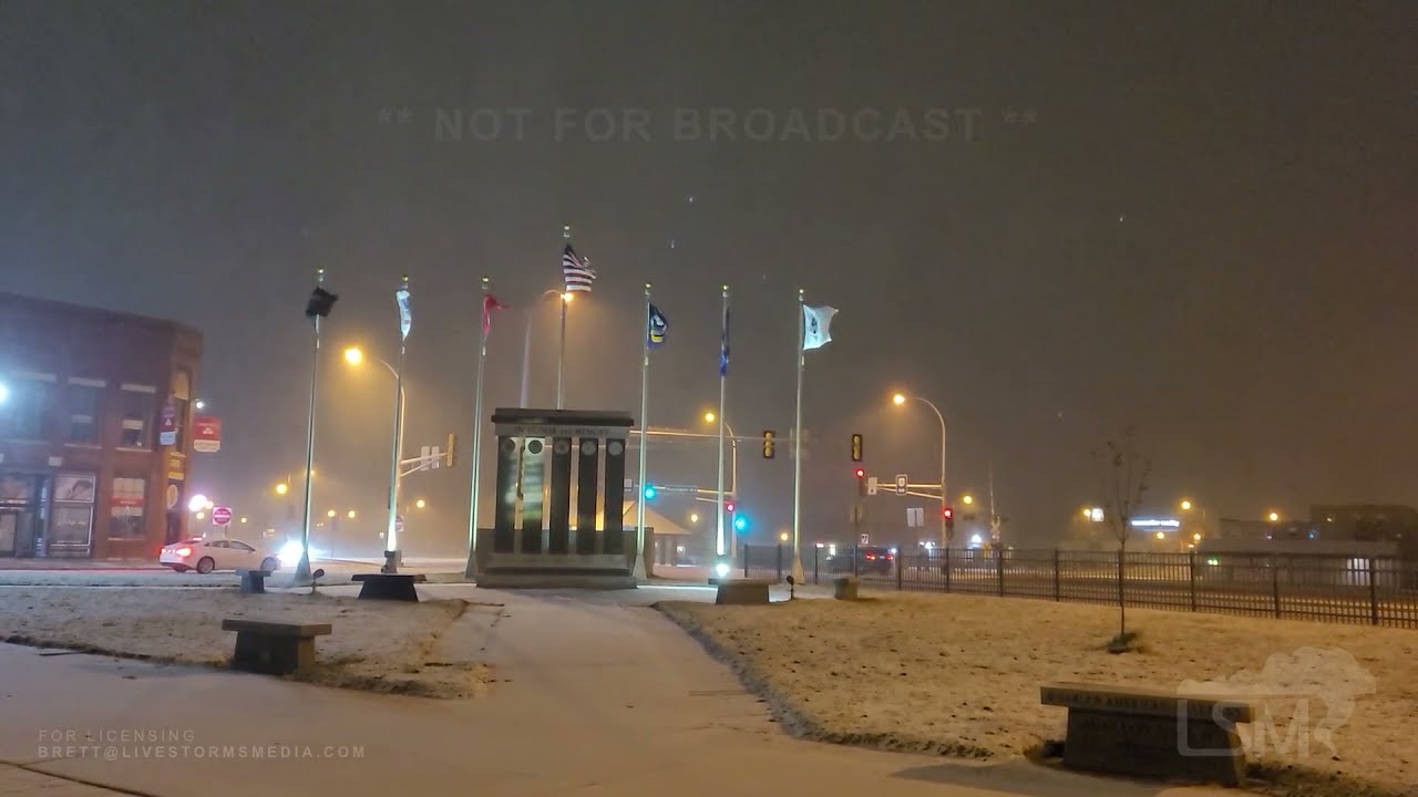 11/11/2021 Detroit Lakes, MN - First snow fall - Wind driven snow - Covered Highways