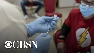 Economists predict reaching herd immunity will boost economic activity