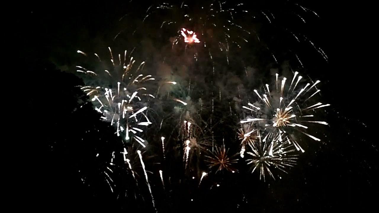 BEST FIREWORKS EVER 4th OF JULY CHENOA, ILLINOIS 2021 YouTube