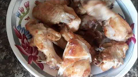 Ấm lòng bữa cơm gia đình với món Cánh Gà chiên nước mắm với canh Bí đỏ - LV Trần Vlog