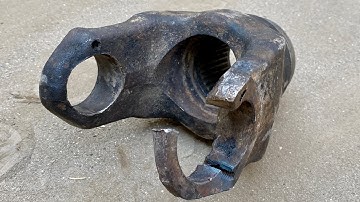 Rebuilt Strong – Completely Broken Drive Shaft Yoke Reinforced with Expert Welding