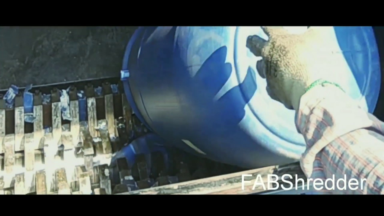 HDPE Drum Shredder in Action : FABTEXSHREDDER