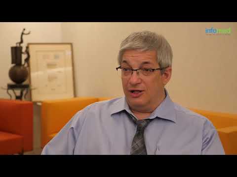 Dr. Nir Nathanson explains about mole mapping