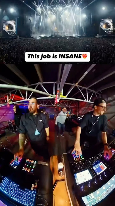 VJ on point 🔥 #edm #dance #bass #music #festival #rave #concert #electronicmusic #dancing #rave