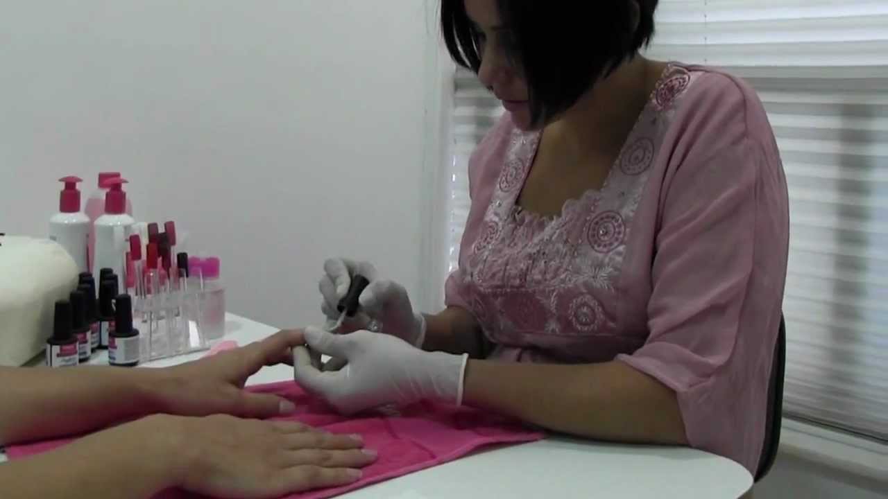 Canto tempo brilla o gel nas uñas O custo de manicura, opinións Canto tempo brilla o gel nas uñas O custo de manicura, opinións