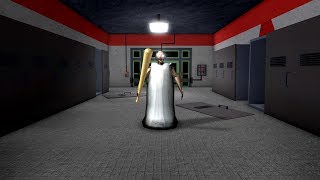 GRANNY IS GOING CRAZY IN ROBLOX !!