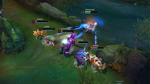 How Ashe can hit Five Champions with One Auto Attack!