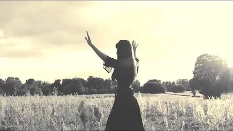 Marta Raya - The Sadness of Gaia (music video)