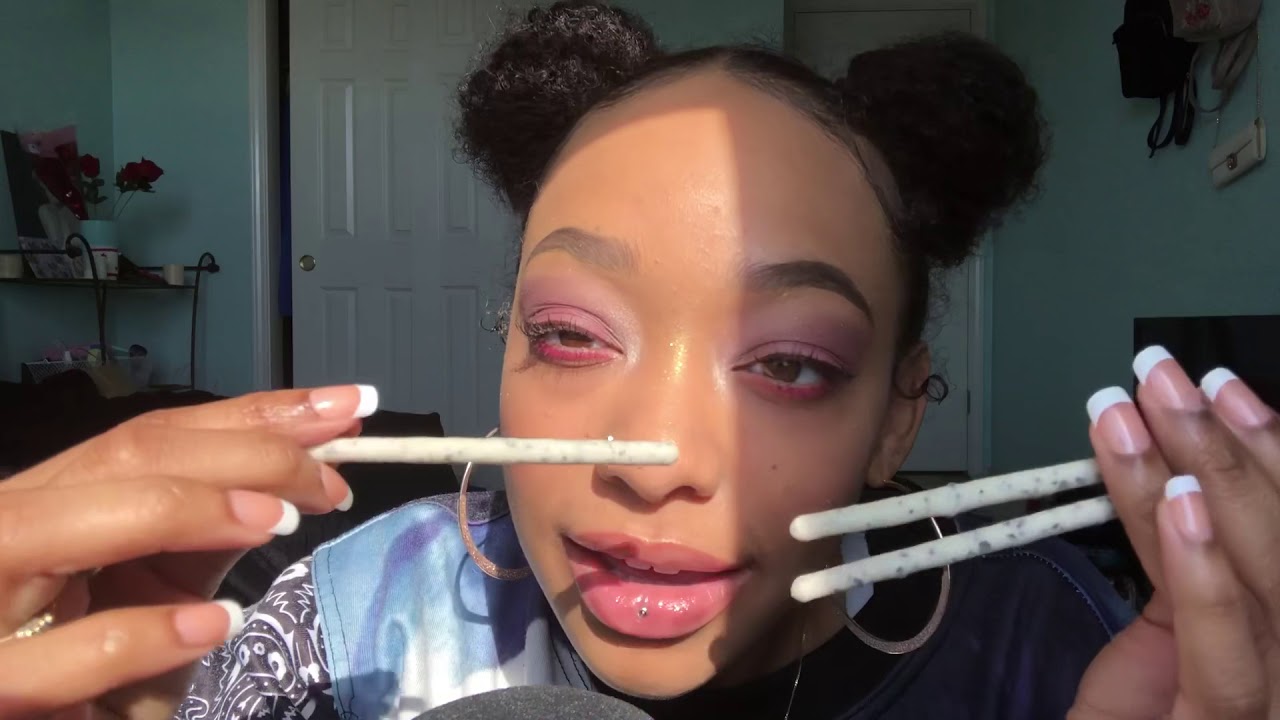ASMR | Eating Pocky (Biscuit Sticks) | Crunchy, Tapping, Tracing