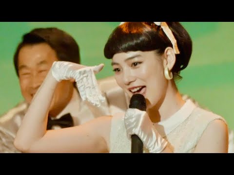 歌姫のん、レトロなワンピースが新鮮／映画『星屑の町』本編映像