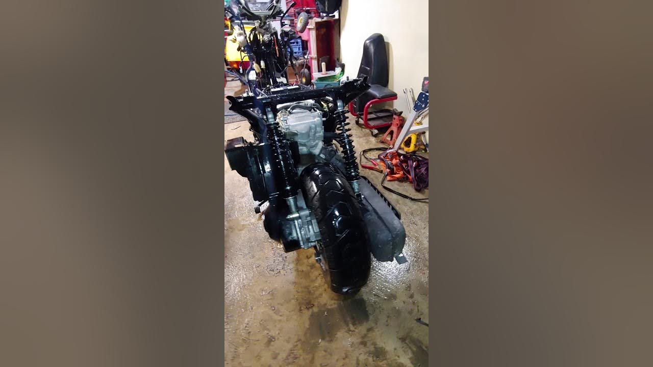 2006 honda helix no fairing - YouTube