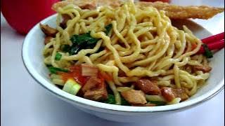 INI BAKMI LENTURNYA SEPERTI KARET ENAK GURIH!!! Bakmi Karet Misno Kimseng Halal
