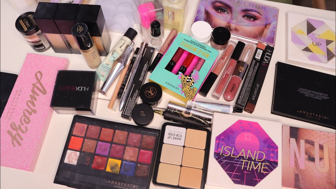 الماتريال الي تشتغلي بيها للعروسه وشغلك يبقي بروفيشنال ( كورس الميكب الاحترافي)