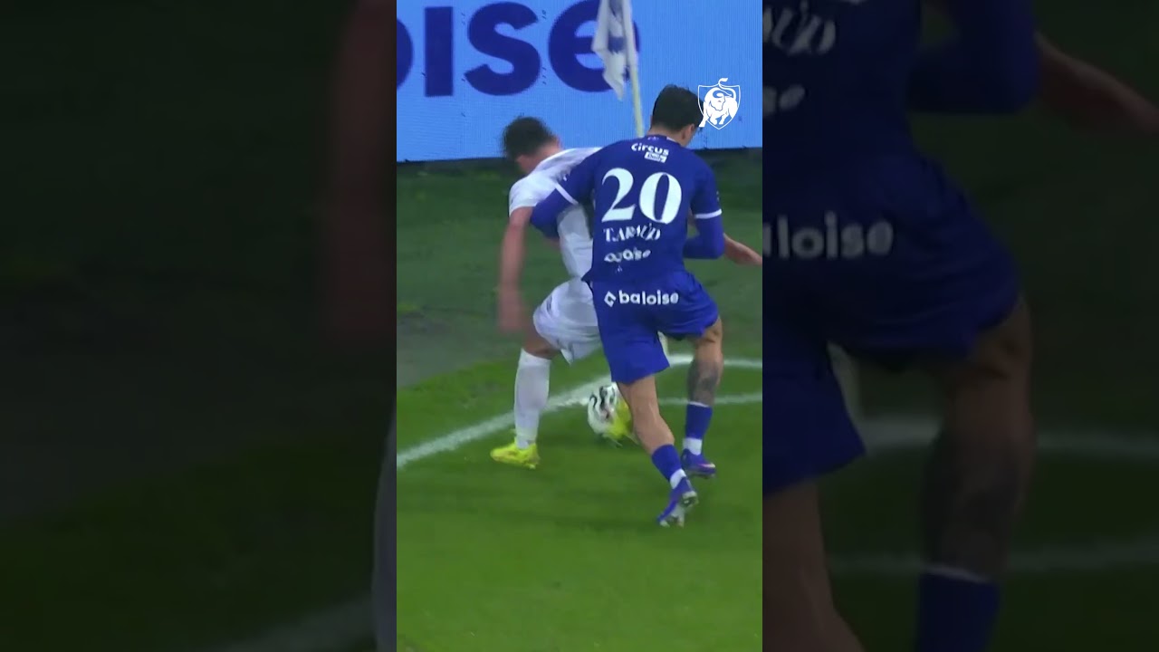 Another day at the office for Dante Vanzeir 🤳