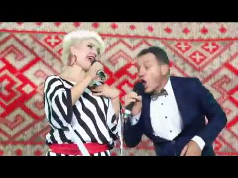 Оксана Пекун та Анатолій Гнатюк Дівка в сінях стояла