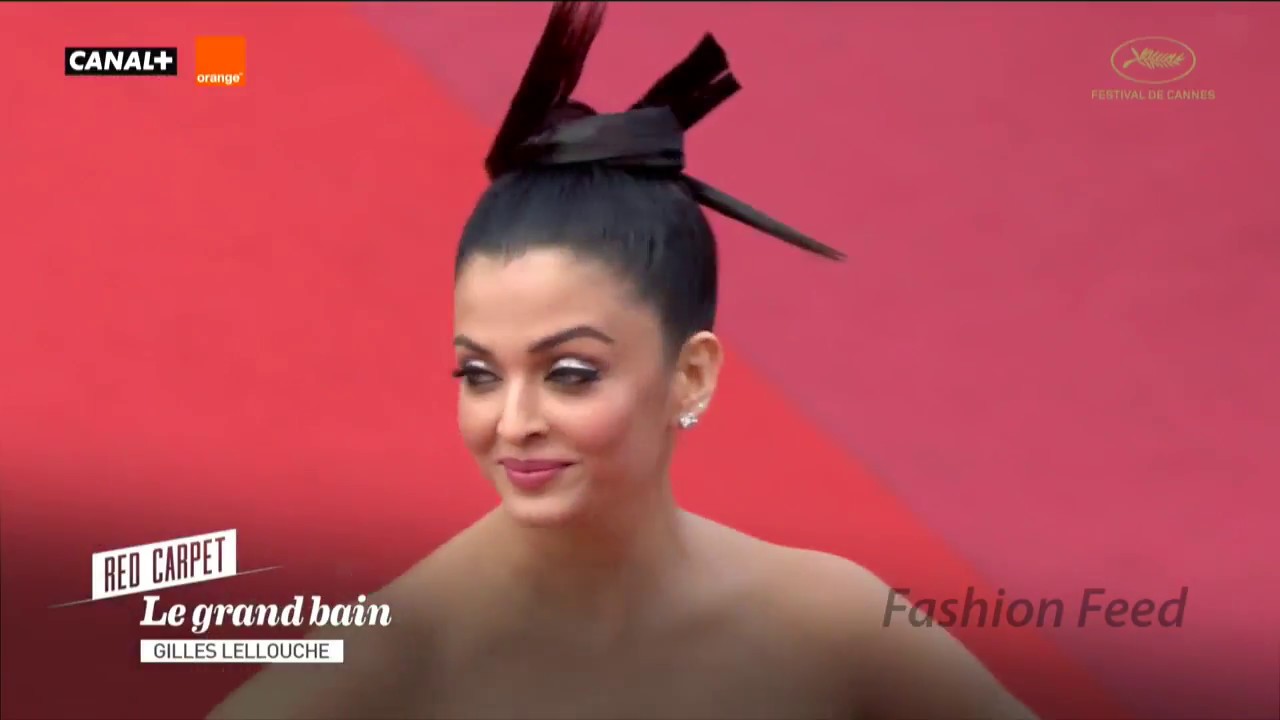 video phone beyonce mp3 Aishwarya Rai Bachchan In Rami Kad At Cannes 2018 Red Carpet On Her Day 2
