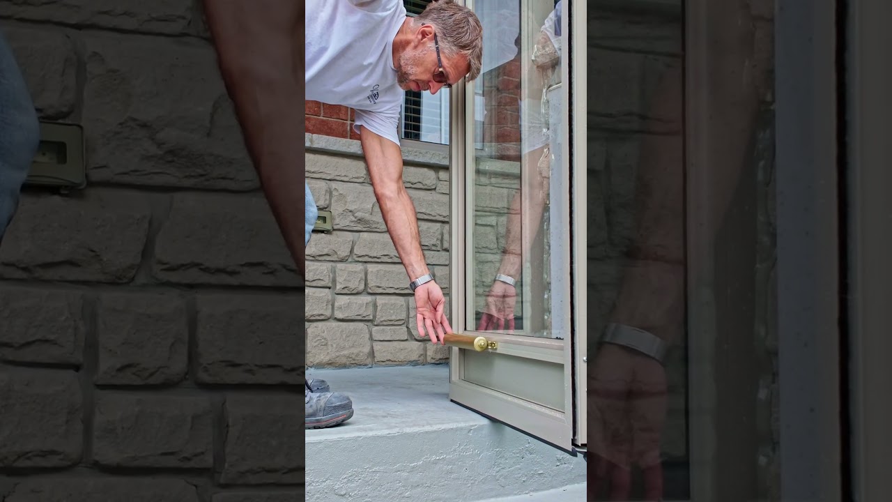 Porch enclosure Door Closer. How to use .