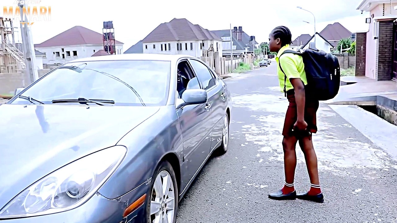 How A Poor Girl Who Was Chased Out Of School Ran Into A Billionaire That Paid Her Fees/African Movie