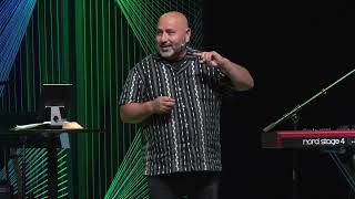 Waiting On God | 1 Thessalonians 3:14-18 | Richard Perea