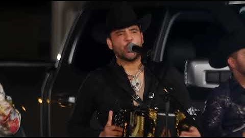 Luis R Conriquez × Los Dareyes De La Sierra- 70 Calaveras