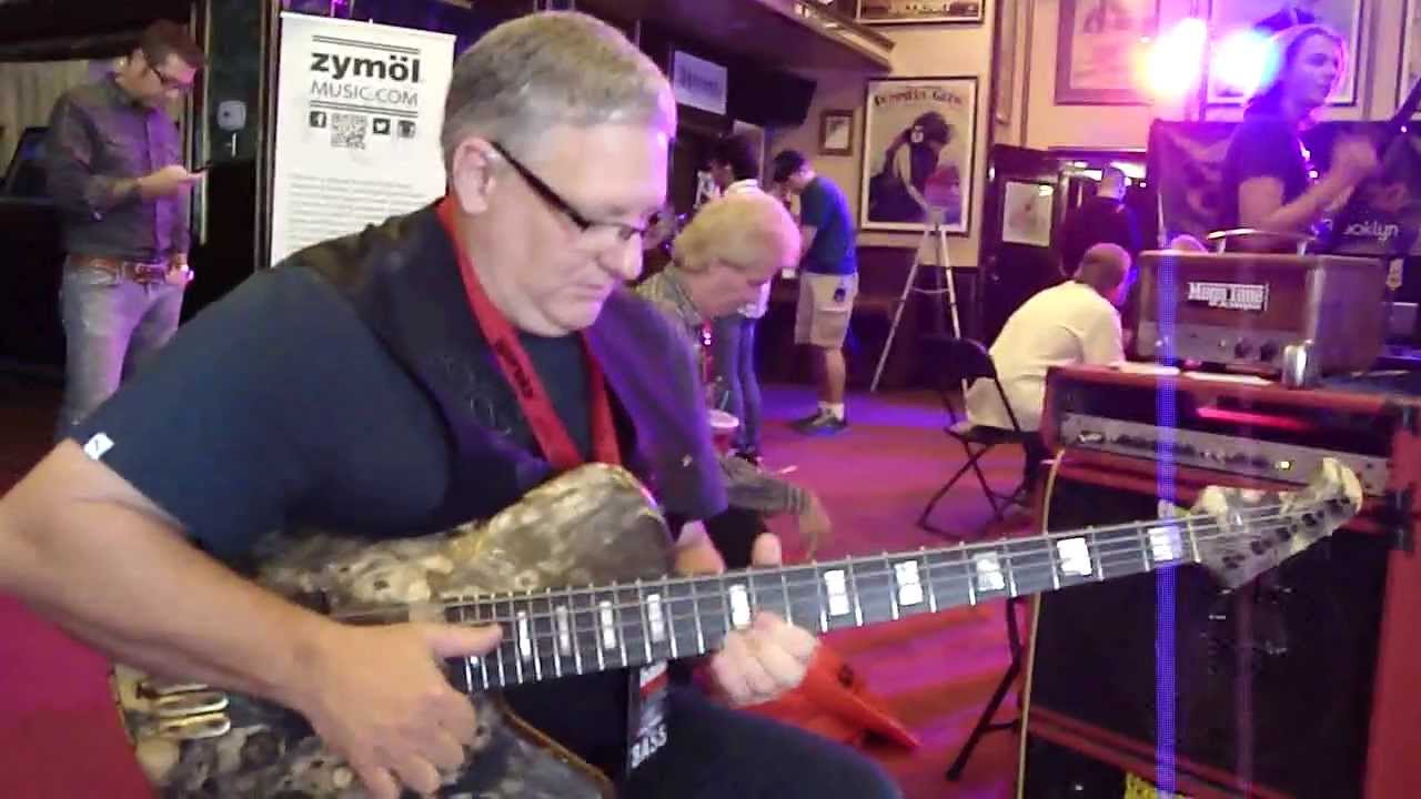 Sukop 5 string Retro Firebird bass demo