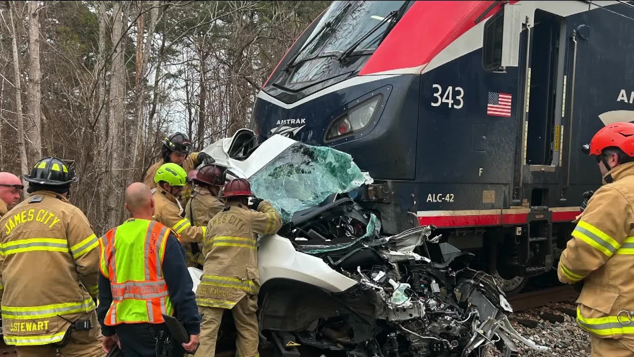 Virginia  driver killed in Amtrak crash