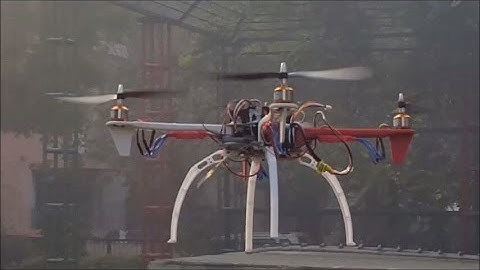 HOMEMADE QUADCOPTER FIRST FLIGHT