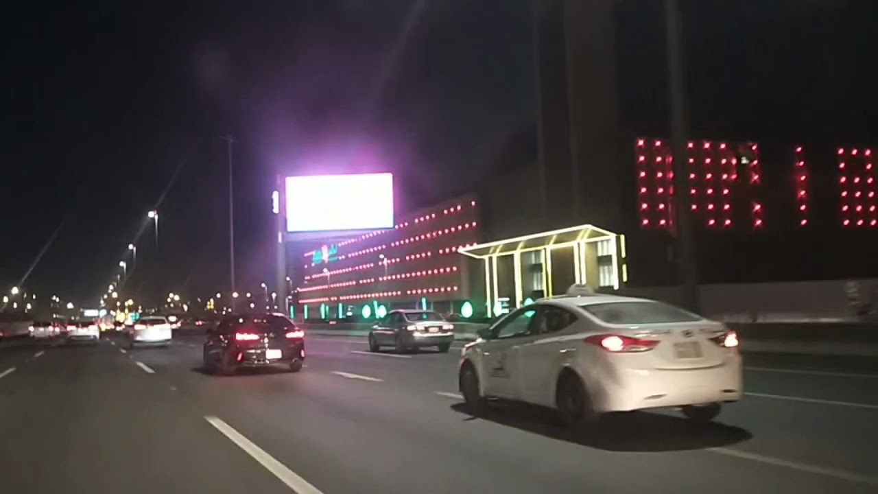 الطريق  🛣️ من جدة إلى مكة  🕋وقوفا عند احلى بسطة  للسحلب والشاي ☕