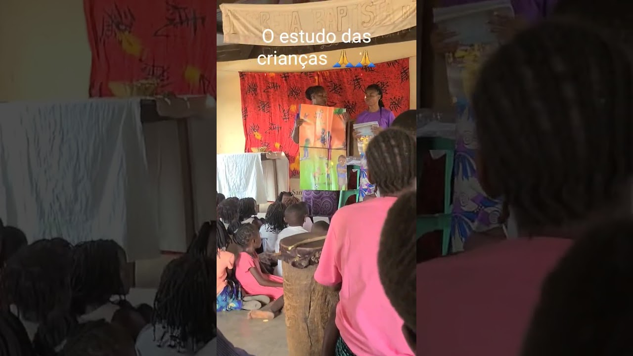 o estudo das crianças, nosso culto de hoje aqui na África Moçambique 🇲🇿