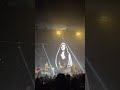 Paramore highlights ASL during their concert | SPIN