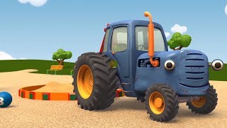 Развивающие мультики про машинки - Синий Трактор - Куличики из песка | Большое и маленькое