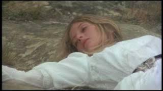 Slowdive - When The Sun Hits (Picnic at Hanging Rock)
