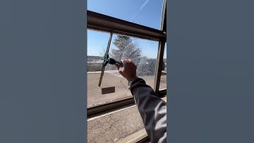 Who knew window cleaning could be so satisfying? #windowcleaning #squeegee #cooljobs
