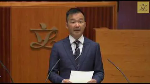 "I am a Hongkonger": Ray Chan stages a protest as he takes his oath as lawmaker - DayDayNews