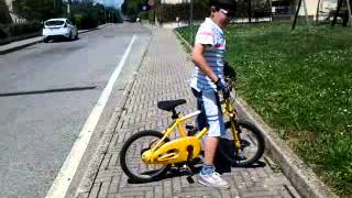 Pazzo in biciclette