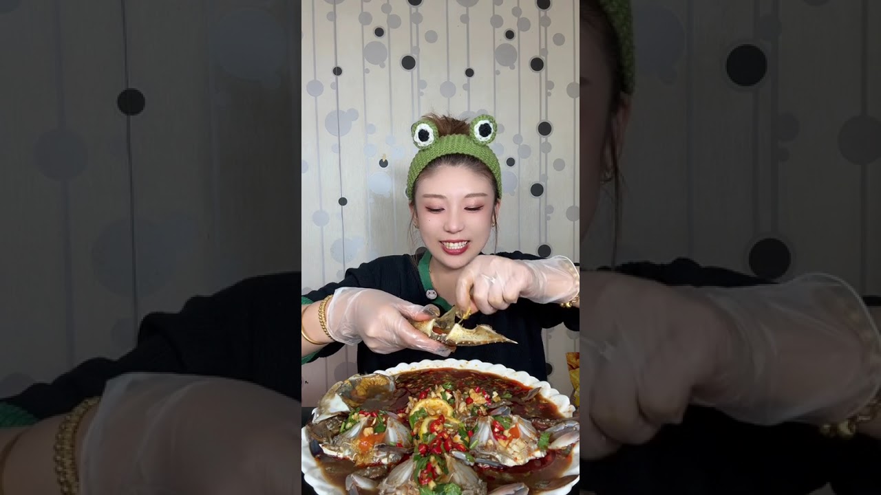 Crab Delight: Savory & Spicy in Sauce - Must-Try Seafood Dish