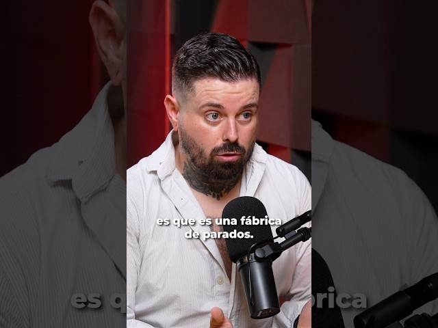 Carlos Adams: “La universidad a día de hoy es una fábrica de parados”.