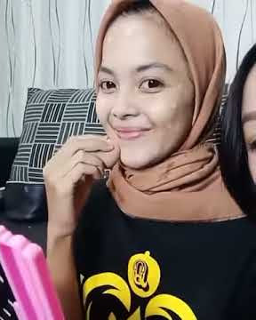 BANYOLAN BUNGAEHAN - Q&A WITH KINTAANMARY