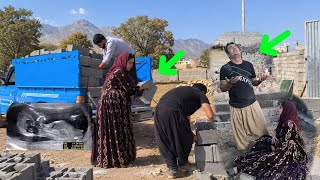 🥹 A new cameraman has arrived! Marzieh and Davood’s joy was incredible! 😍🎥