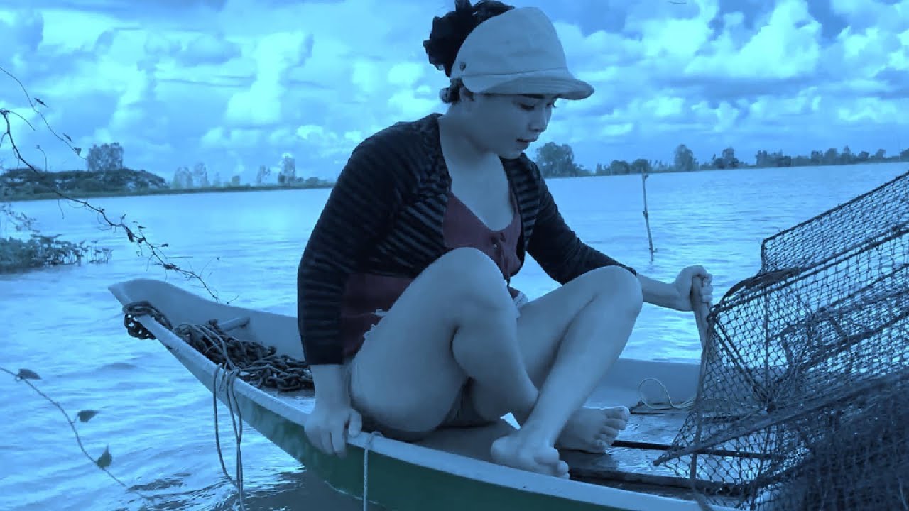 My friend’s quiet routines along the river, surrounded by calm and nature.