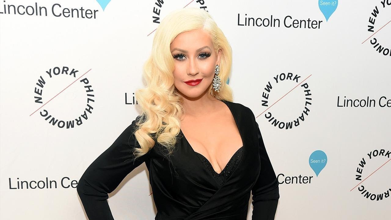 Christina Aguilera unrecognizable in new make-up free cover shoot