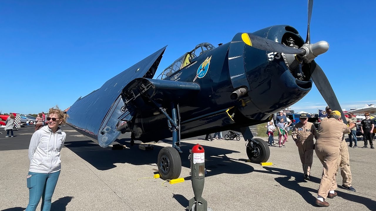 OUR FIRST AIRSHOW BOWMANFEST HIGHLIGHTS BOWMAN FIELD VLOG YouTube