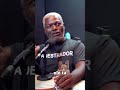 Cachorro abanando o rabo: Felicidade ou ansiedade? Descubra! #shorts