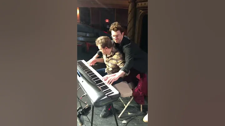 Impromptu Jerry Lee vs Jerry Lee Rock Piano!