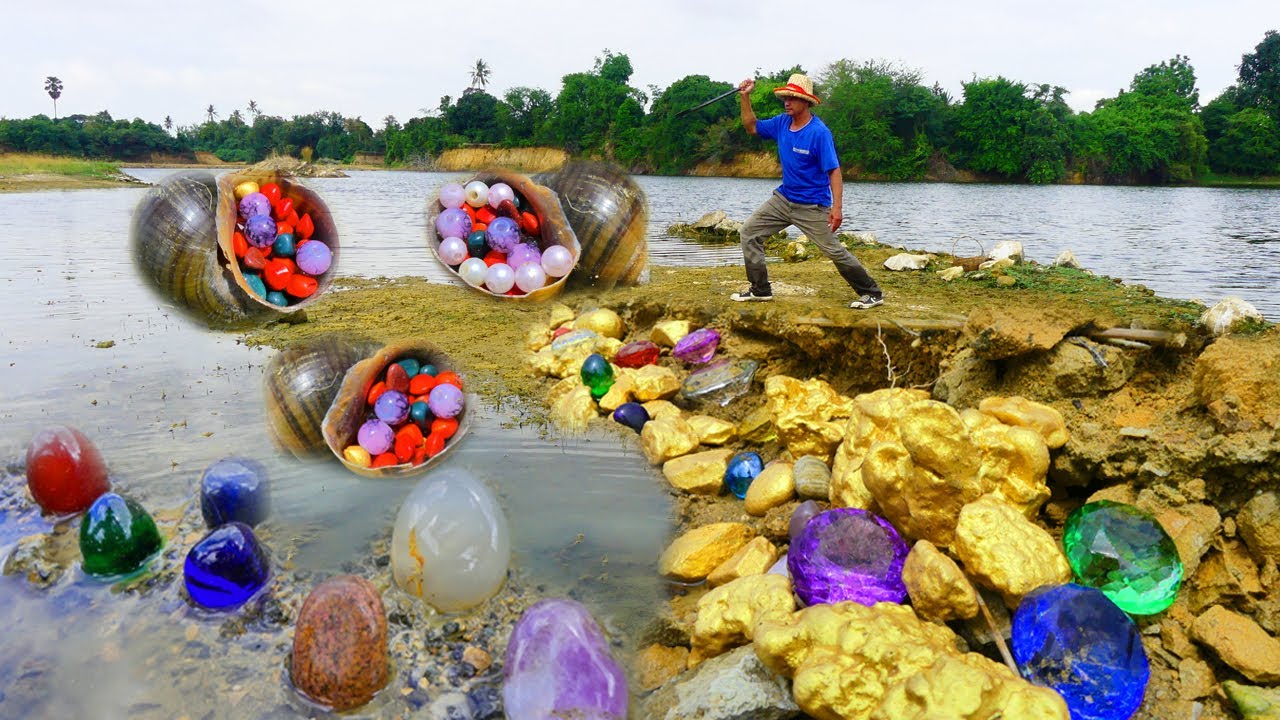 Pearls collected from snails in the secret river, especially multi ...