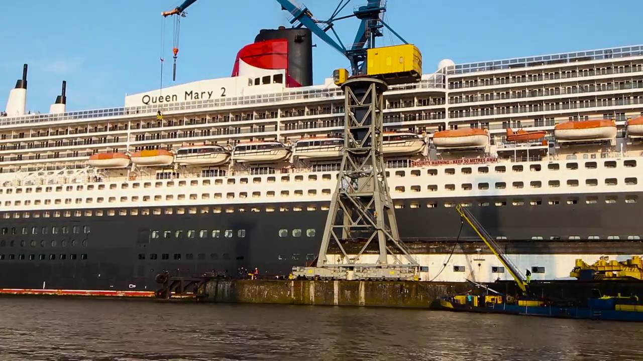 Queen Mary 2 Remastered: arrival in Hamburg